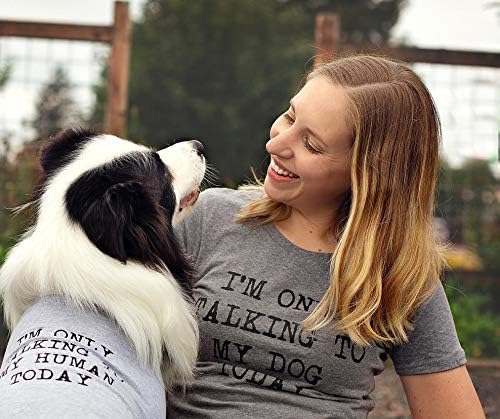 Жени, денес зборувам само со моето куче, смешни кошули loversубители на кучиња Нова кул маица
