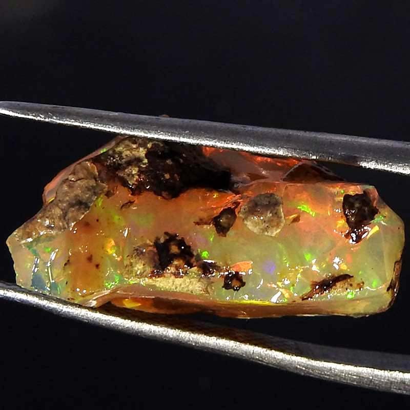 Jewelgemscraft ™ 11,00CTS. Ултра оган суров опал камен, природен груб, кристали од скапоцен камен, етиопски опал карпа, материјали