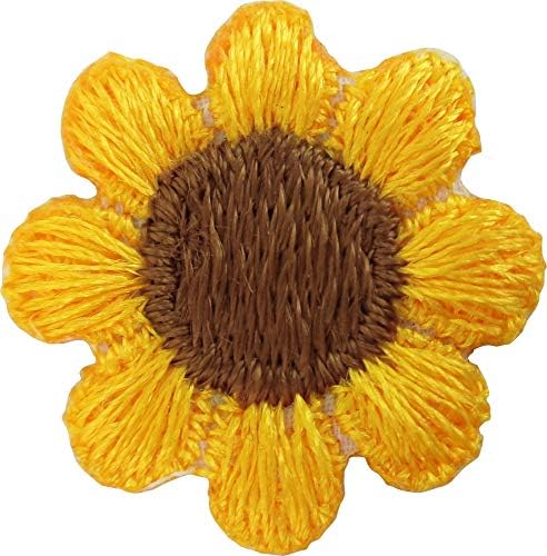 1 Yellowолт Дејзи цвет со кафеав центар - везено железо на или шие на лепенка