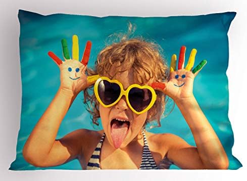 Детска перница Амбесон, срам, фотографија од смешно момче како црта насмевка на рацете во базен летен одмор тема, декоративна стандардна големина