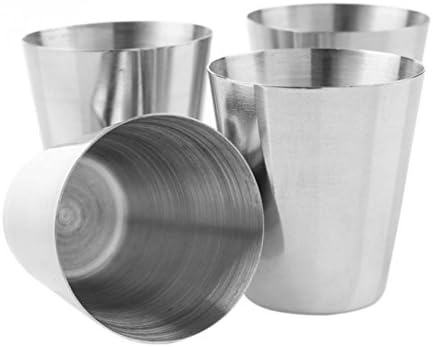 Urmagic 8 парчиња чаши од не'рѓосувачки челик, 1oz метал шут стакло за пиење со 2 пакувања, чаши за пиење, чаша за патувања за кампување,