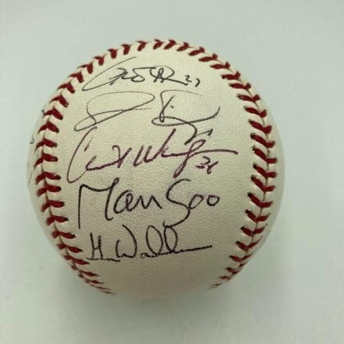 Тимот на Чикаго Вајт Сокс во 2005 година потпиша светска серија Бејзбол МЛБ автентициран холо - автограмирани бејзбол