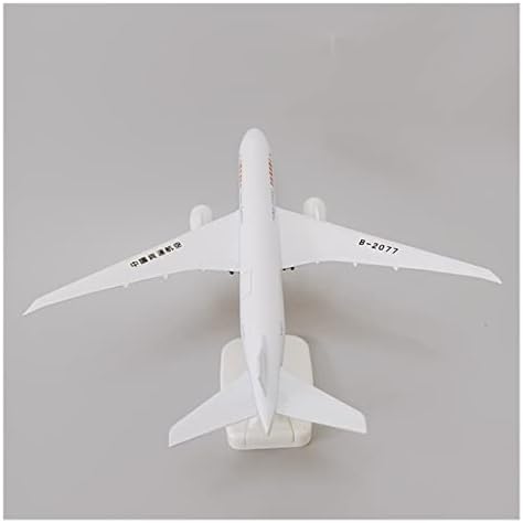 Модели на авиони 20 см погодни за карго авиокомпанија Боинг 777 модел на авиони со тркала за слетување на опрема за графикони
