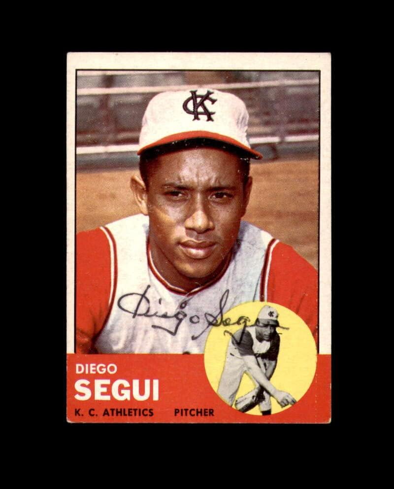 Диего Сегуи рака потпишана во 1963 година Топпс Канзас Сити Атлетика автограмираше
