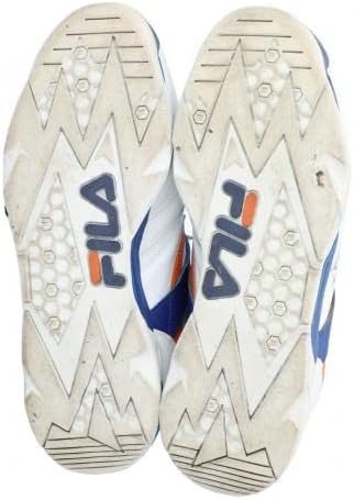 1992-93 Тони Кембел, потпишани патики Fila Sneakers NY Knicks JSA & Mears COA-Автограмирани патики во НБА