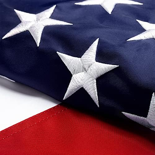 Xifan Premium American Flag 4x6 на отворено, тешка 210D најлон американско знаме, најсилно најдолго трајно со везени starsвезди/зашиени