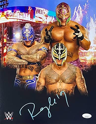 WWE Ексклузивно Реј Мистерио потпиша автограмиран 11x14 Фото JSA 3 Светло сина - Фотографии за автограми во борење