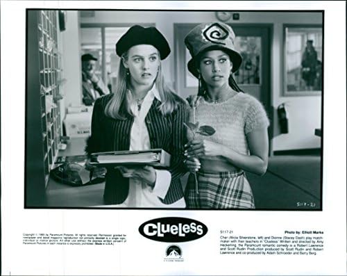 Гроздобер фотографија на Алисија Силверстон и Стејси Даш во филмот „Клуајл“, 1995 година.