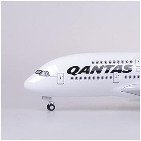 Модели на авиони 1/200 Поставени за 380 A380 Qantas Airplane Model со светла и тркала пластична смола за собирање на авиони Графички