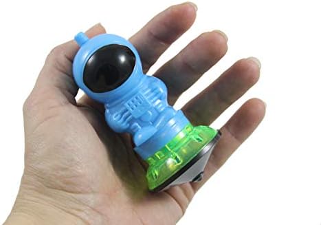 Сет од 2 - вселенски вонземјани и астронаути врвови Новинарска играчка - забава за забава - забавна класична играчка - НЛО - награда
