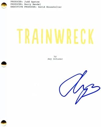 Ејми Шумер потпиша целосна филмска скрипта за автограмски патеки - Ко -глуми: Бил Хадер, Леброн Jamesејмс, Колин Квин, Johnон Сена,
