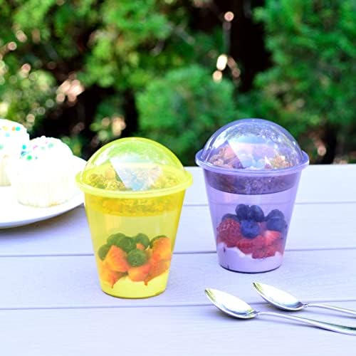 Помлад 7 комплети пластични чаши за јогурт, пластични чаши за десерт што може да се употреби со инсерти и капаци на куполи, пластични