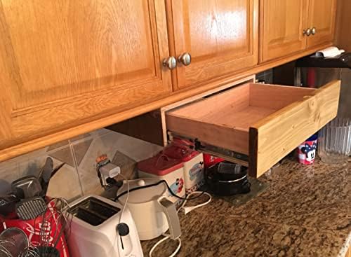 Фиока за складирање на кујнски кабинети од стара слава, кујна под складирање на кабинет