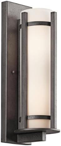 Кихлер Камден 26 3 Светло на отворено wallидно светло со опалско гравирано стакло во накова железо