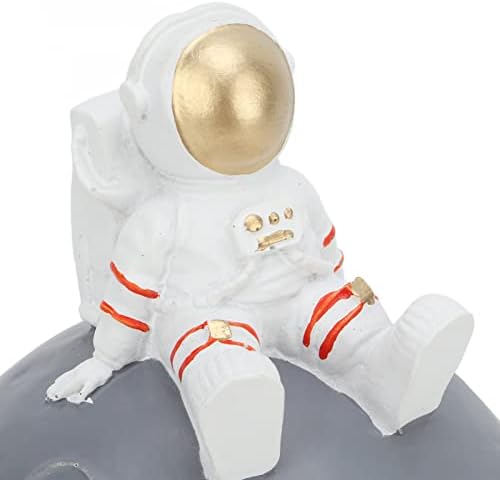 Астронаут Аштрај Златна месечина Тема смола материјал Декоративен длабок капацитет Преносен пепел со капаци, ветровити цигари од цигари
