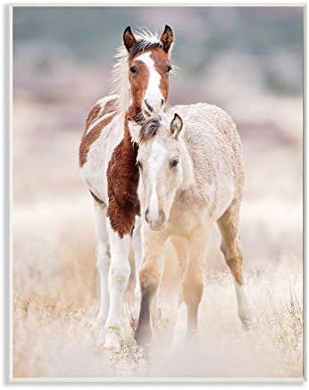 Студените индустрии Случајни коњи во пригушена беж ливада фотографија Вуд уметност од wallидна плакета на phид, 13 x 19
